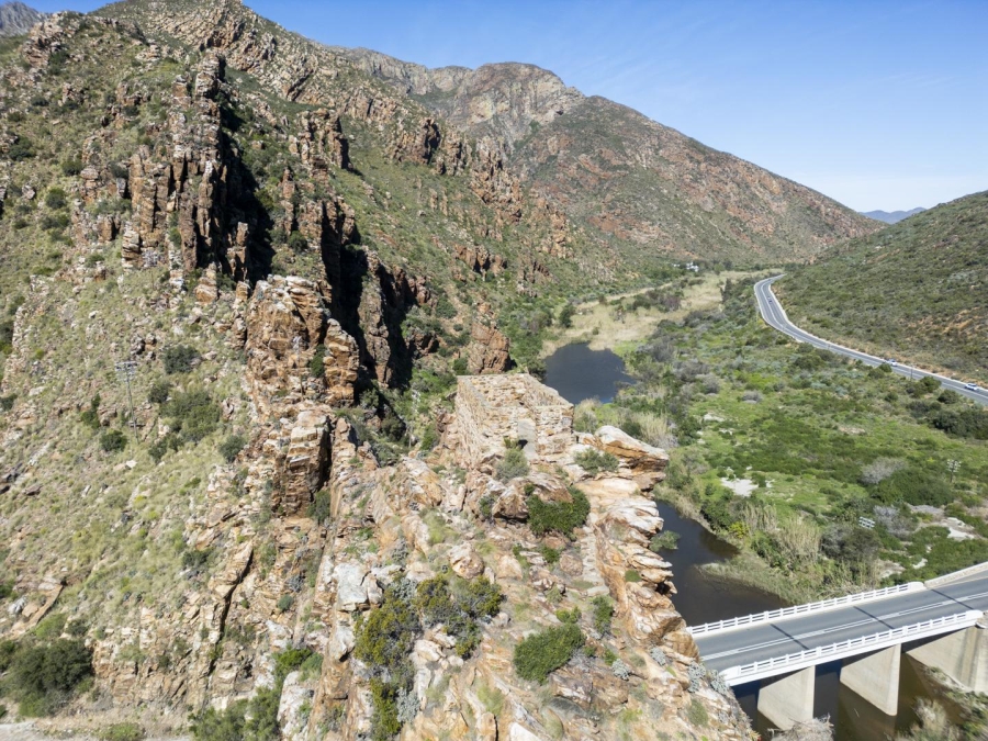 6 Bedroom Property for Sale in Ashton Western Cape